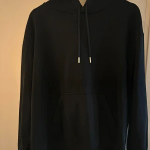 Hoodie - Hoodie