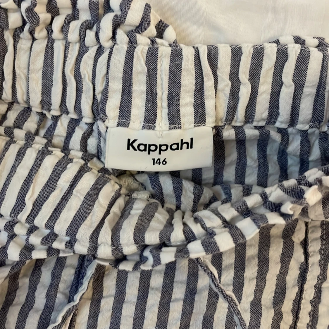 Grå vit randiga shorts - 2