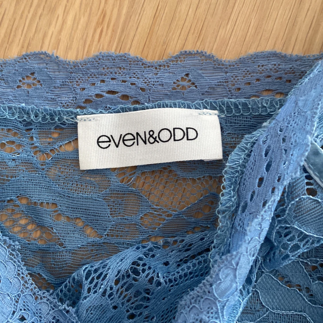 Blått spetslinne - 2