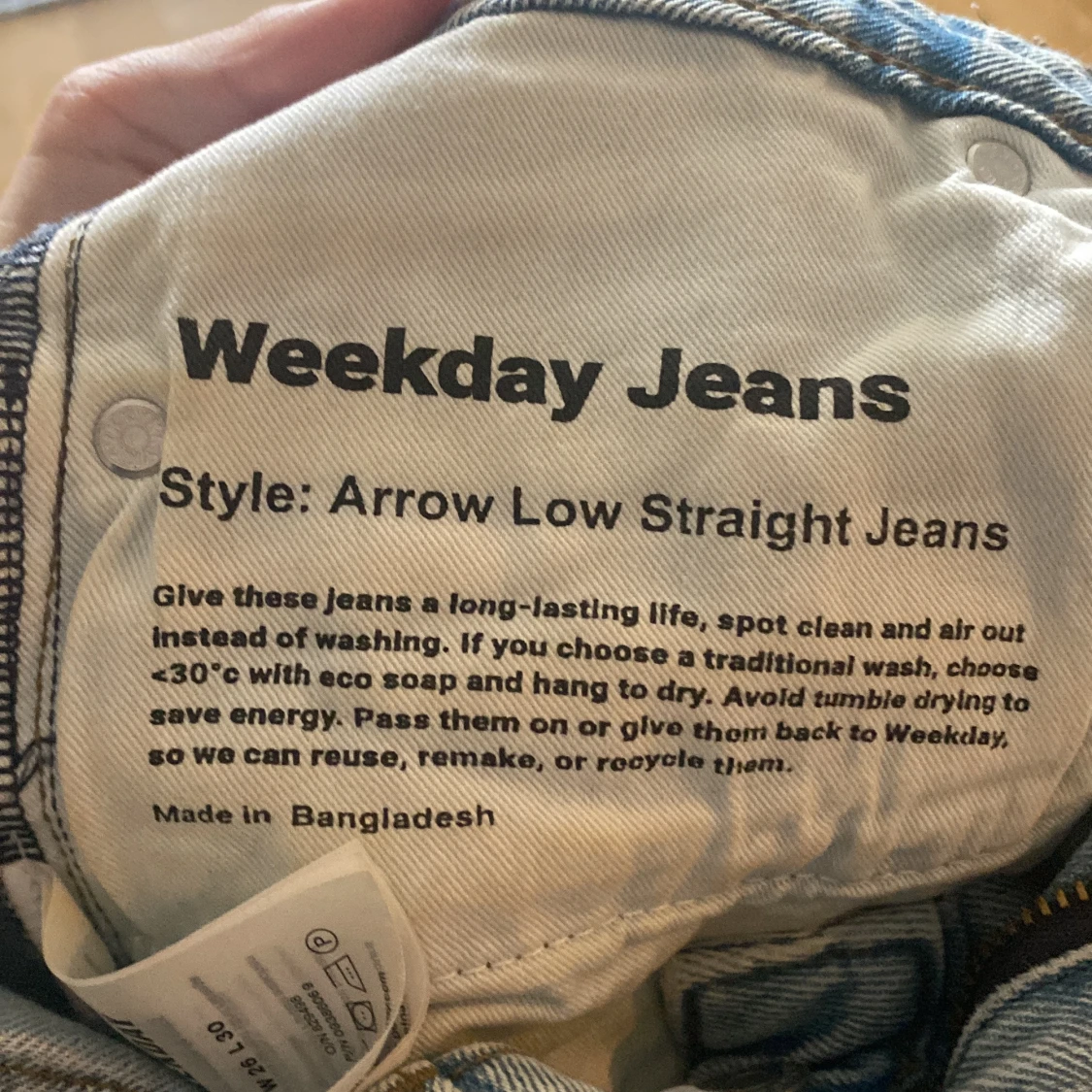 Weekday Arrow Low Straight Jeans ljusblå - 2