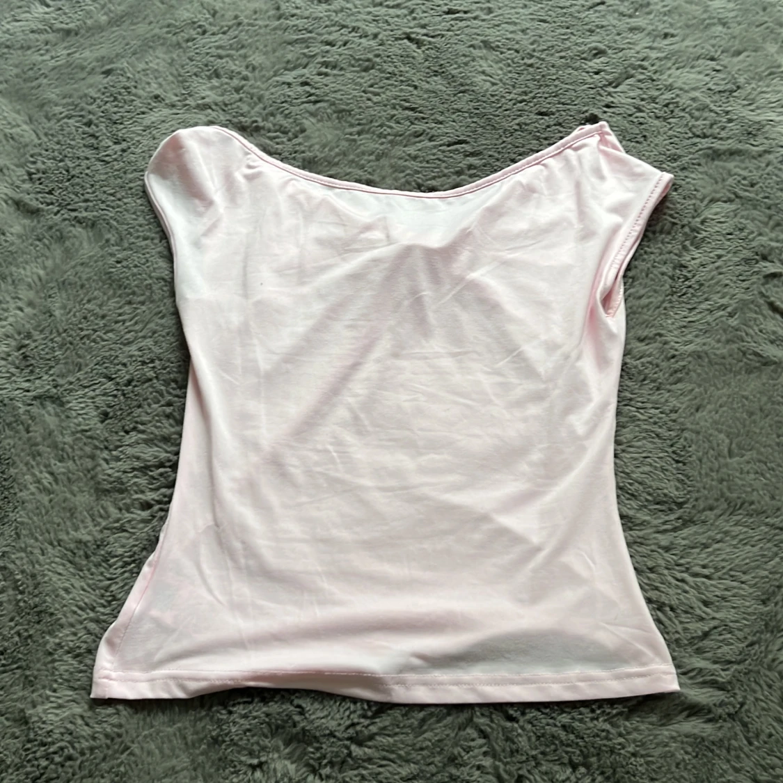 Ljusrosa topp med rosett från SHEIN - 1