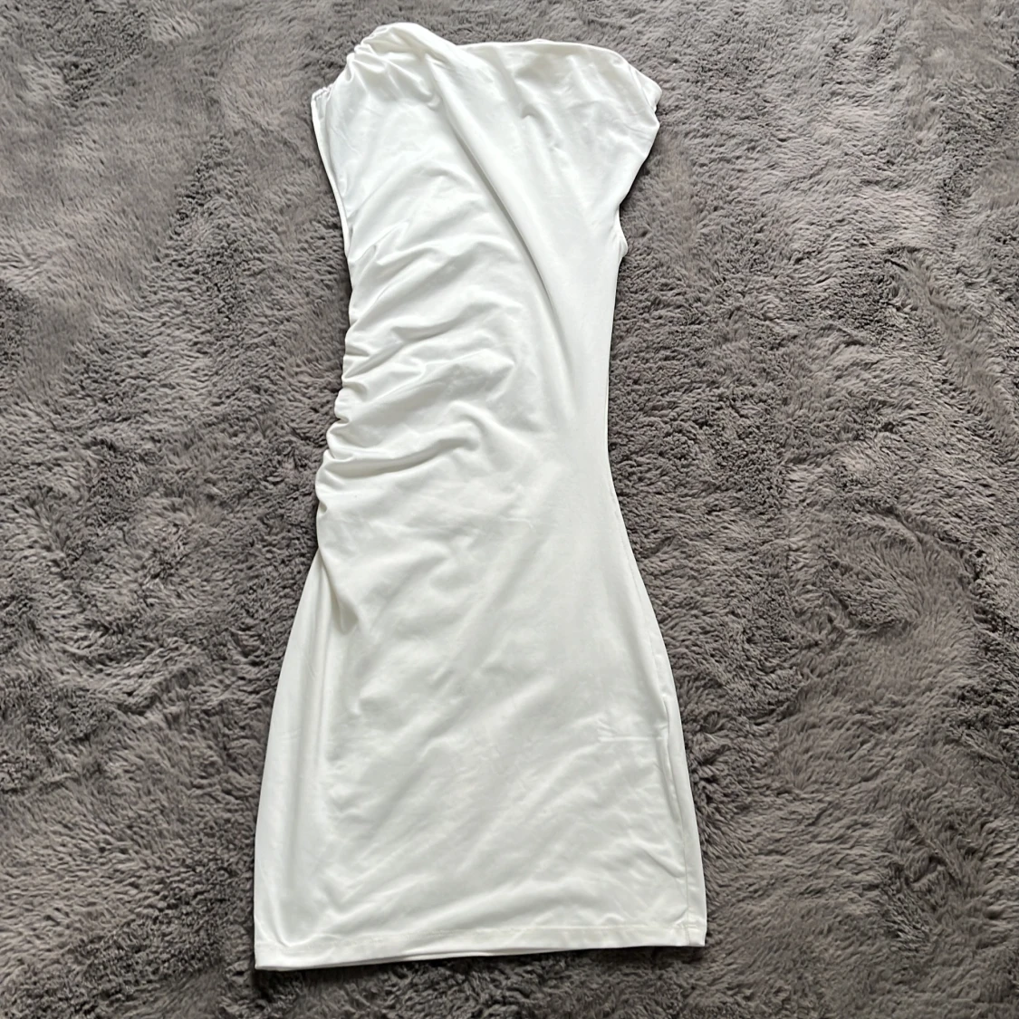 Vit kort klänning från H&M Divided XS