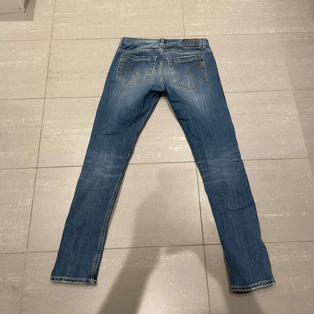 Dondup George Jeans, dondup taggen ingår ej utan är endast för bildens skull, skriv för fler bilder/frågor🙌🏼. Farkut & Housut.