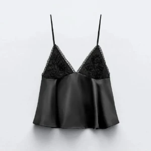 Festtopp från Zara - Fest topp från Zara, endast använd en gång🩷