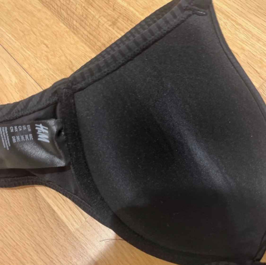 Svart ribbad bikiniöverdel från H&M - 3