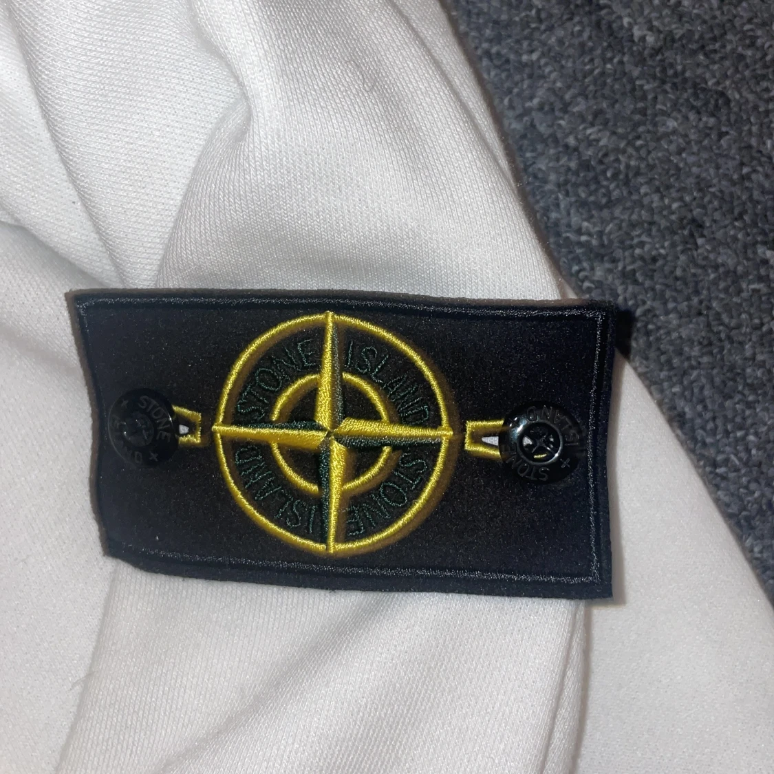 Vit sweatshirt från Stone Island - 1