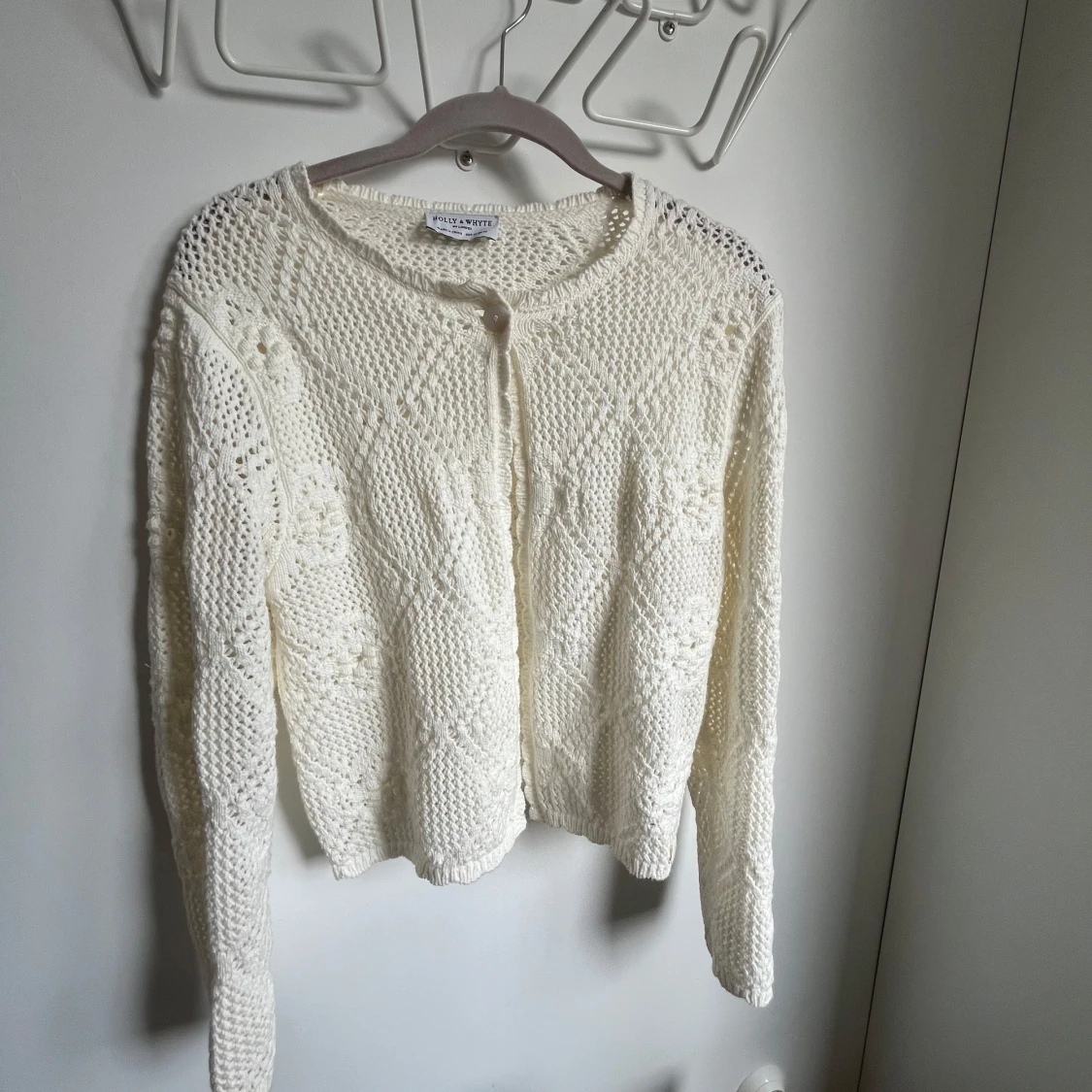 Vit virkad kofta från Lindex - 2