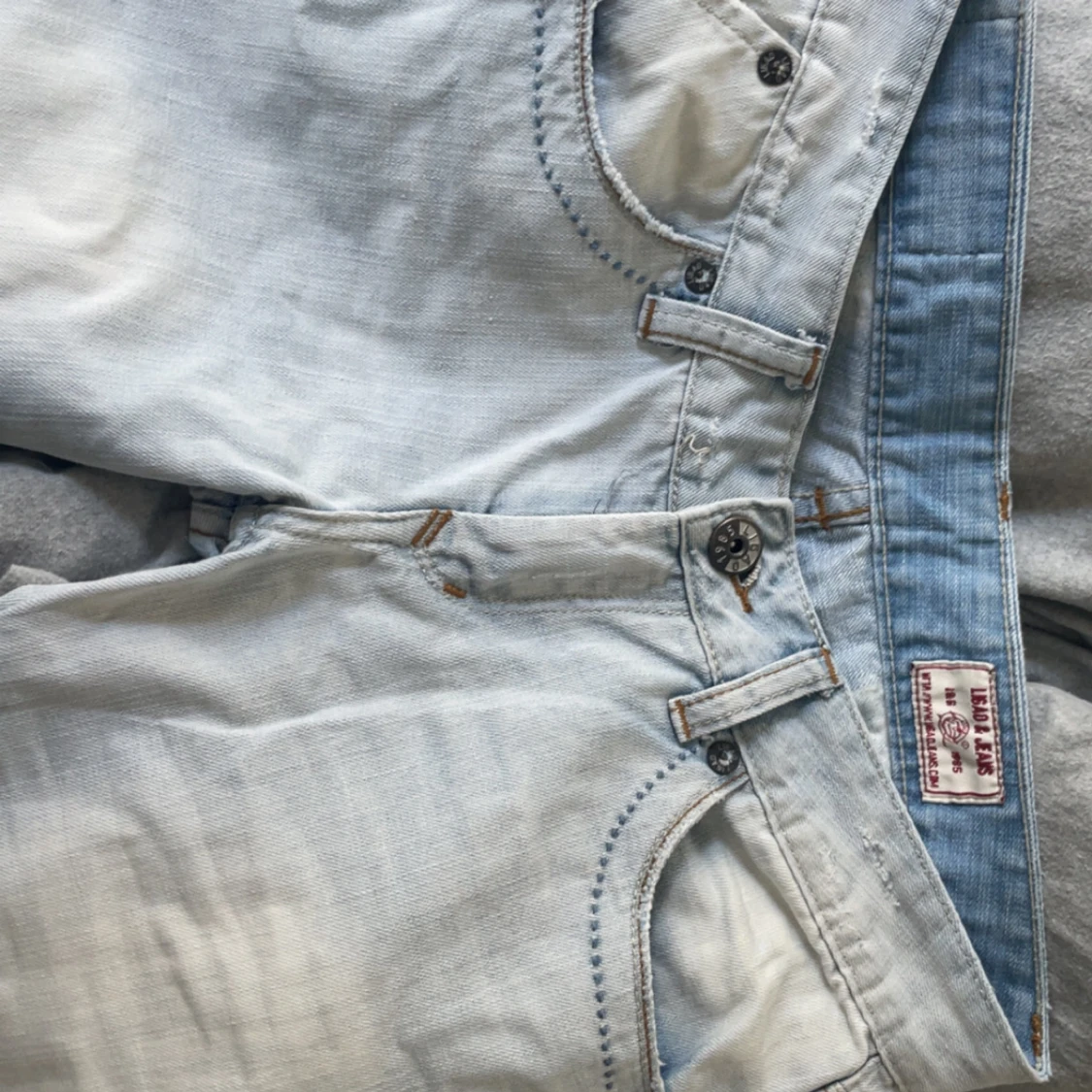 Ljusblå bootcut jeans  - 1