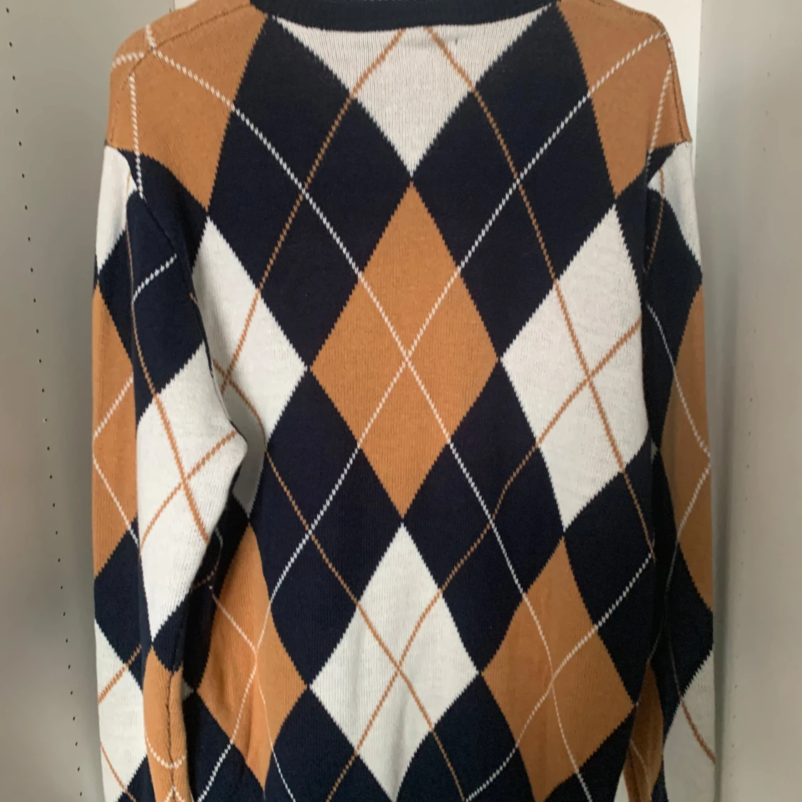 Rutig stickad tröja från Riley - 1