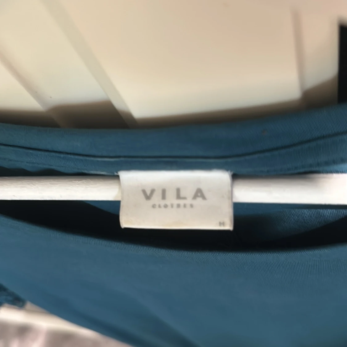 Blå kortklänning med spets från Vila - 2