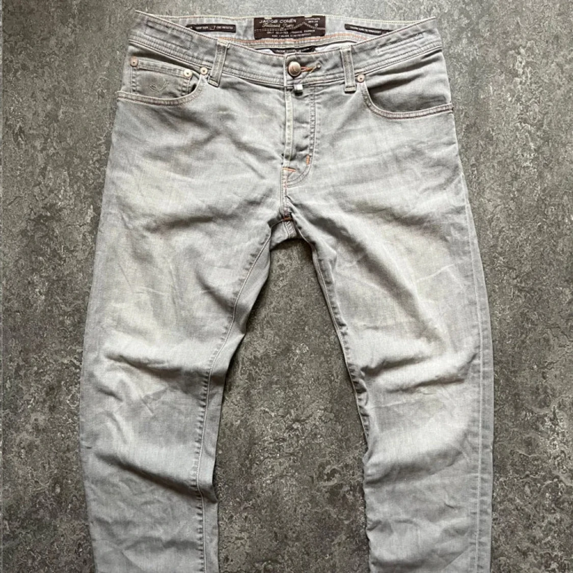 Grå jeans från Jacob Cohen, stl 34 - 1