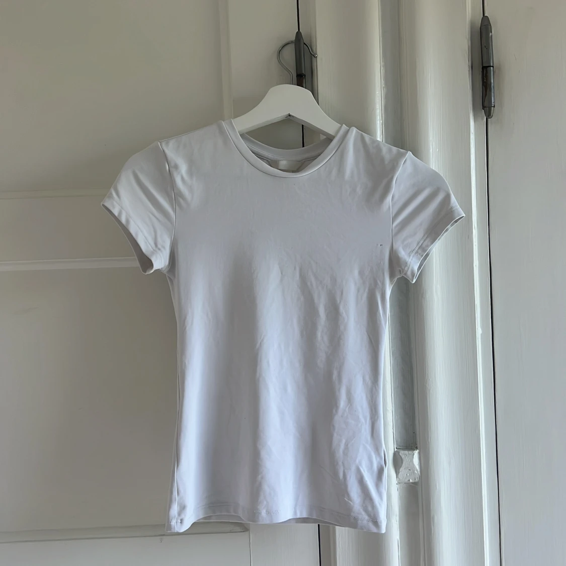 Vit tight t-shirt från H&M 