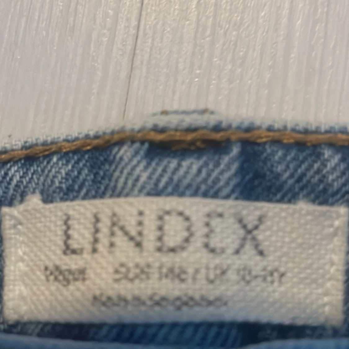 Ljusblå raka jeans från Lindex - 2