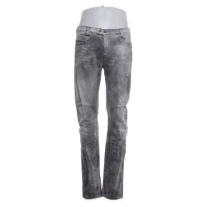Diesel Jeans - Feta diesel jeans med snygga slitningar och tvätt
