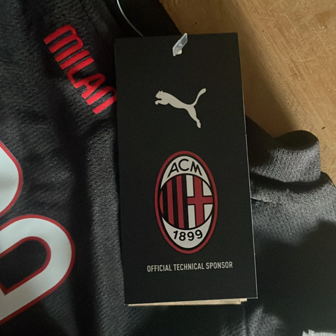 AC Milan Puma matchtröja röd/svart - 2