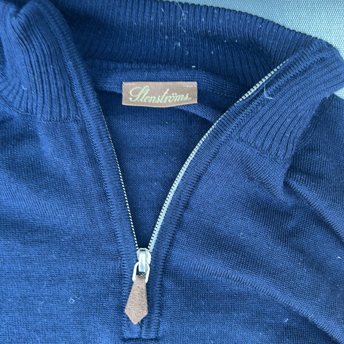 Marinblå stickad tröja Stenströms - 2