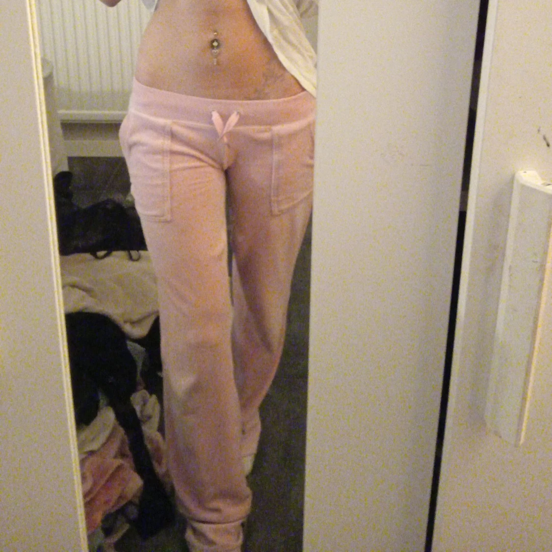 Ljusrosa lågmidjade juicy byxor  - 2