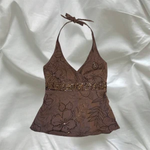 y2k fairy core halter topp - så fin 2000s halterneck topp från Jane Norman, passar s men funkar även för xs/s ✨i jättebra skick förutom att dragkedjan vid sidan inte går att dra ner