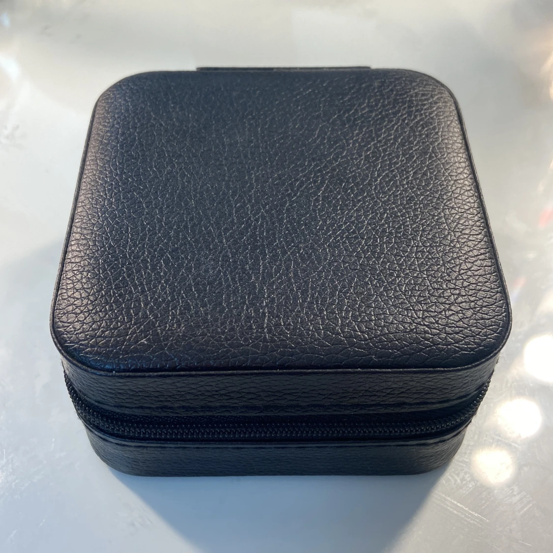 Svart smyckesväska  - 1