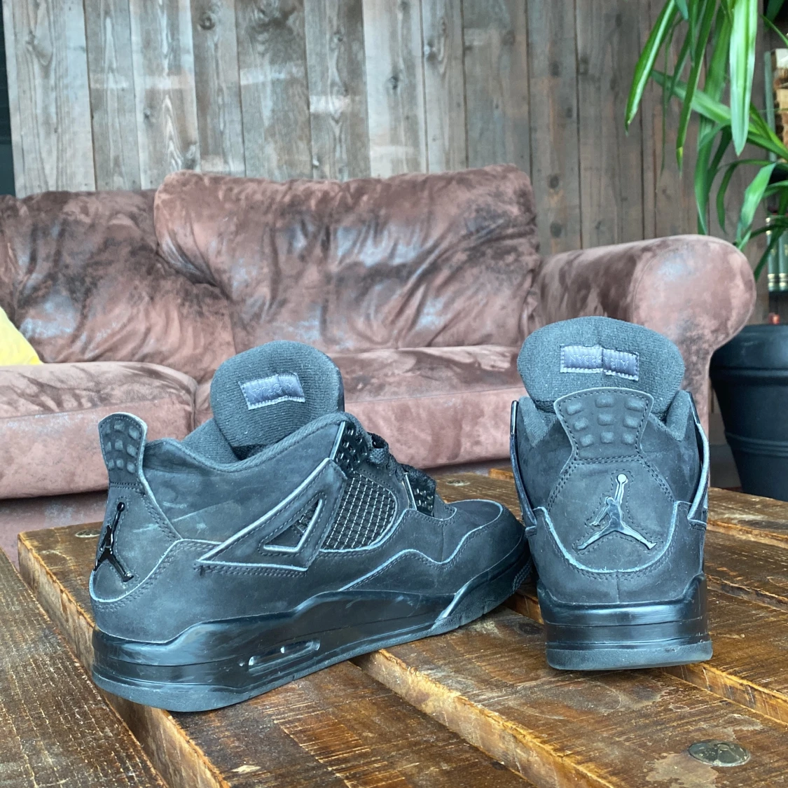 Jordan 4 Black Cats  - 2