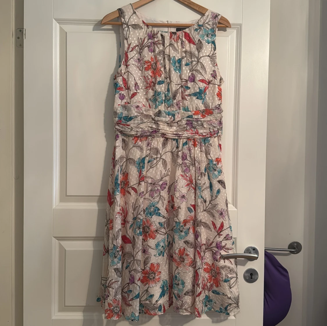 Blommig sommarklänning från Esprit