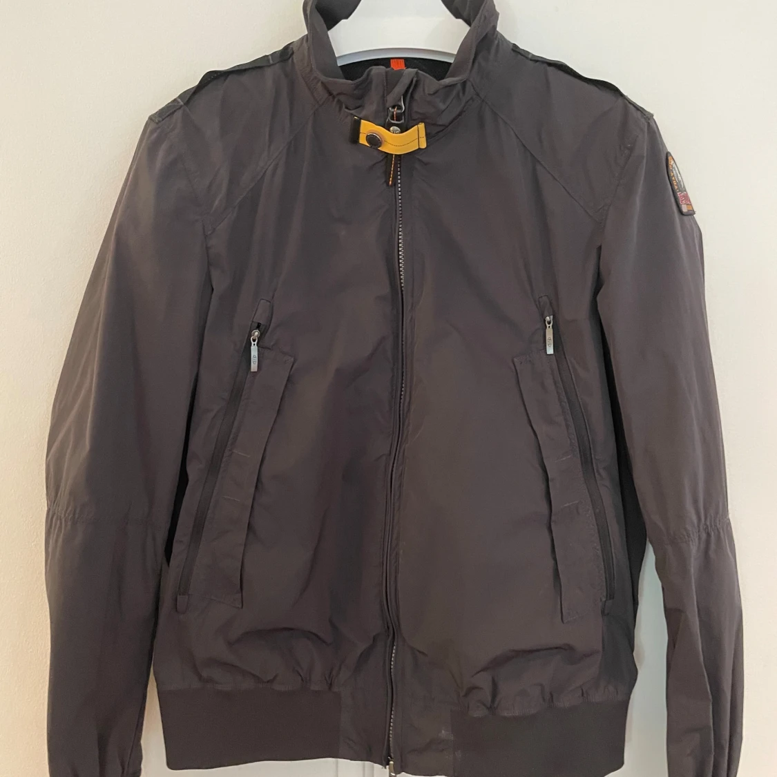 Svart vindjacka från Parajumpers