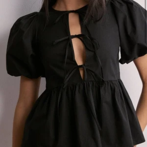 Knyt blus - Blus från Nelly, ny utan prislapp