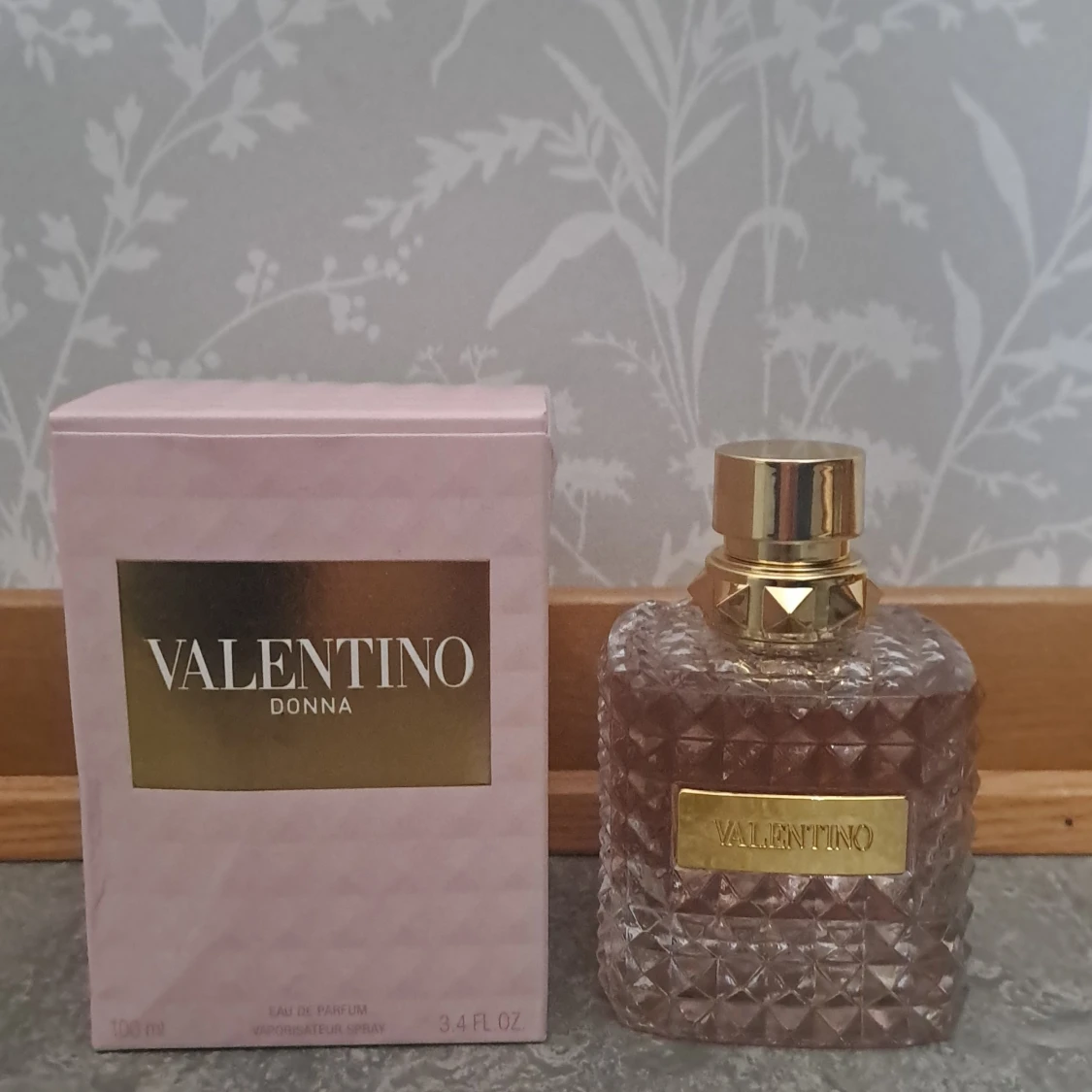 Valentino Donna Eau de Parfum 100ml - 1