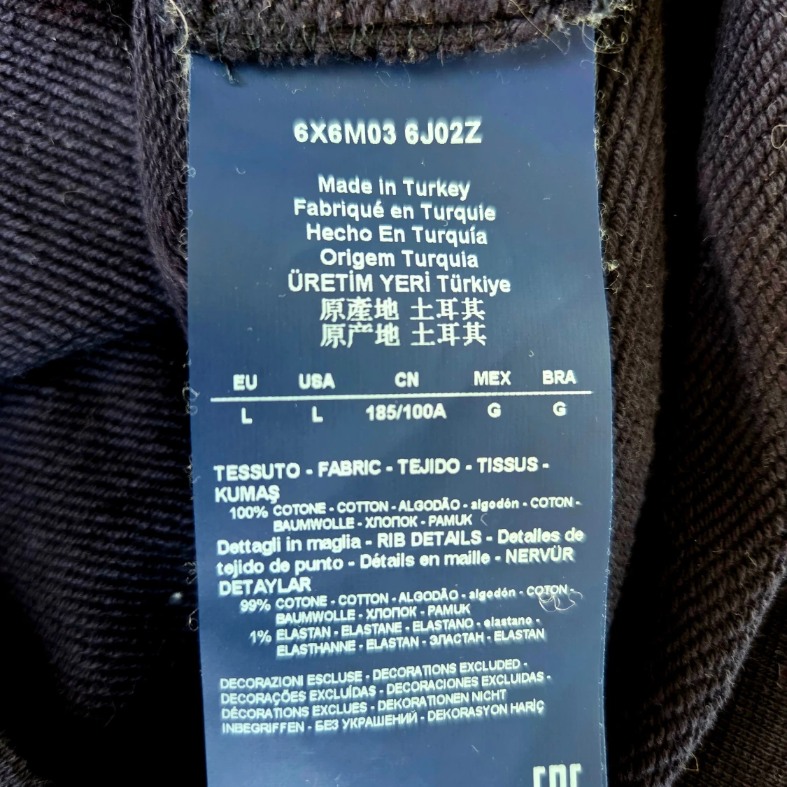 Svart hoodie från Armani Jeans - 3