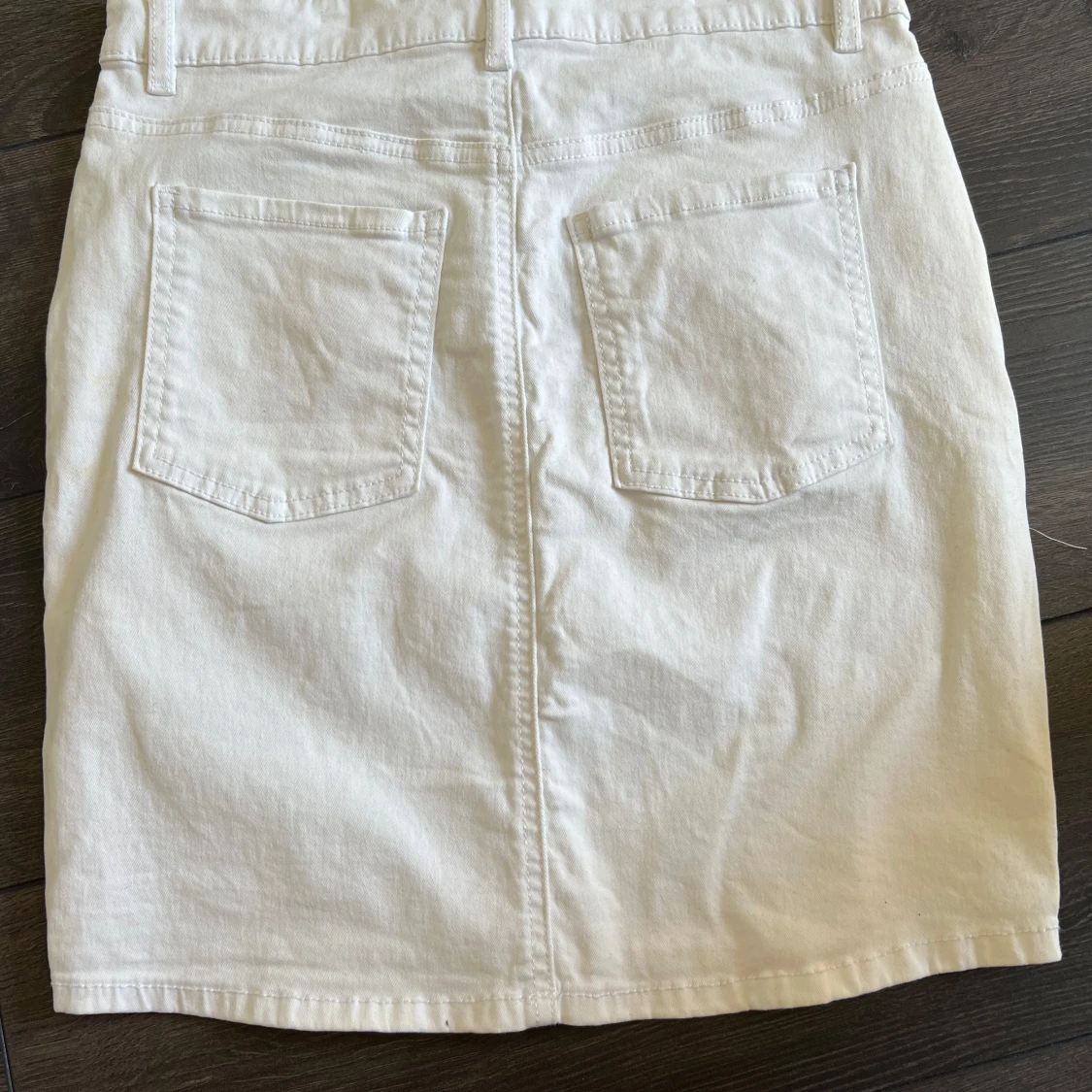 Vit jeanskjol från Cubus - 1