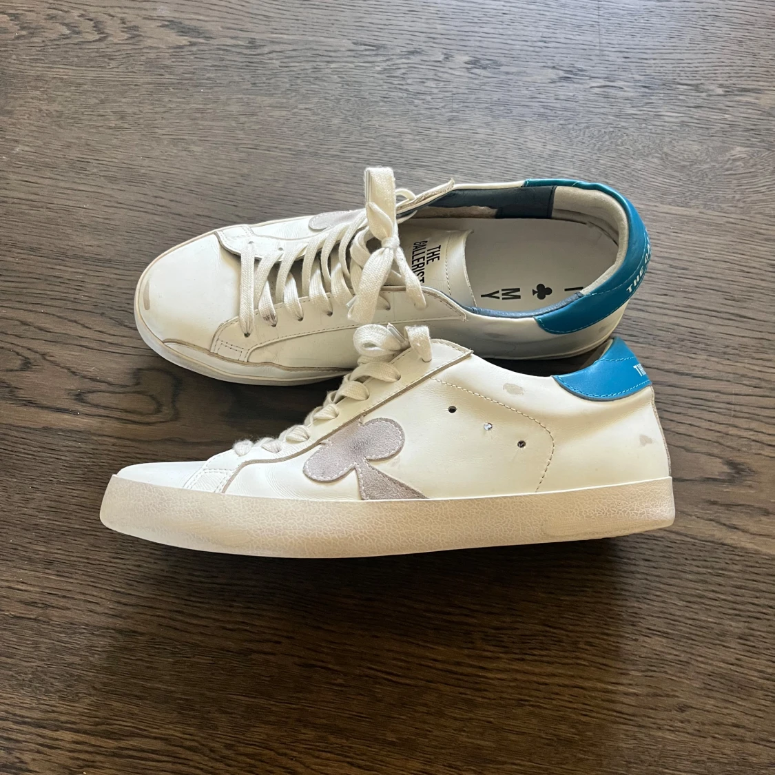 The gallerist skor - 2