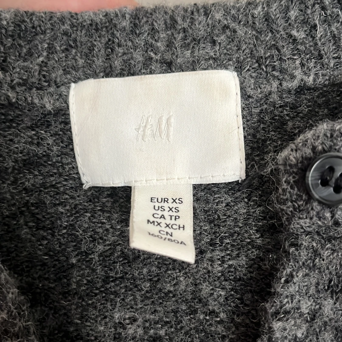 Mörkgrå stickad kofta från H&M - 2