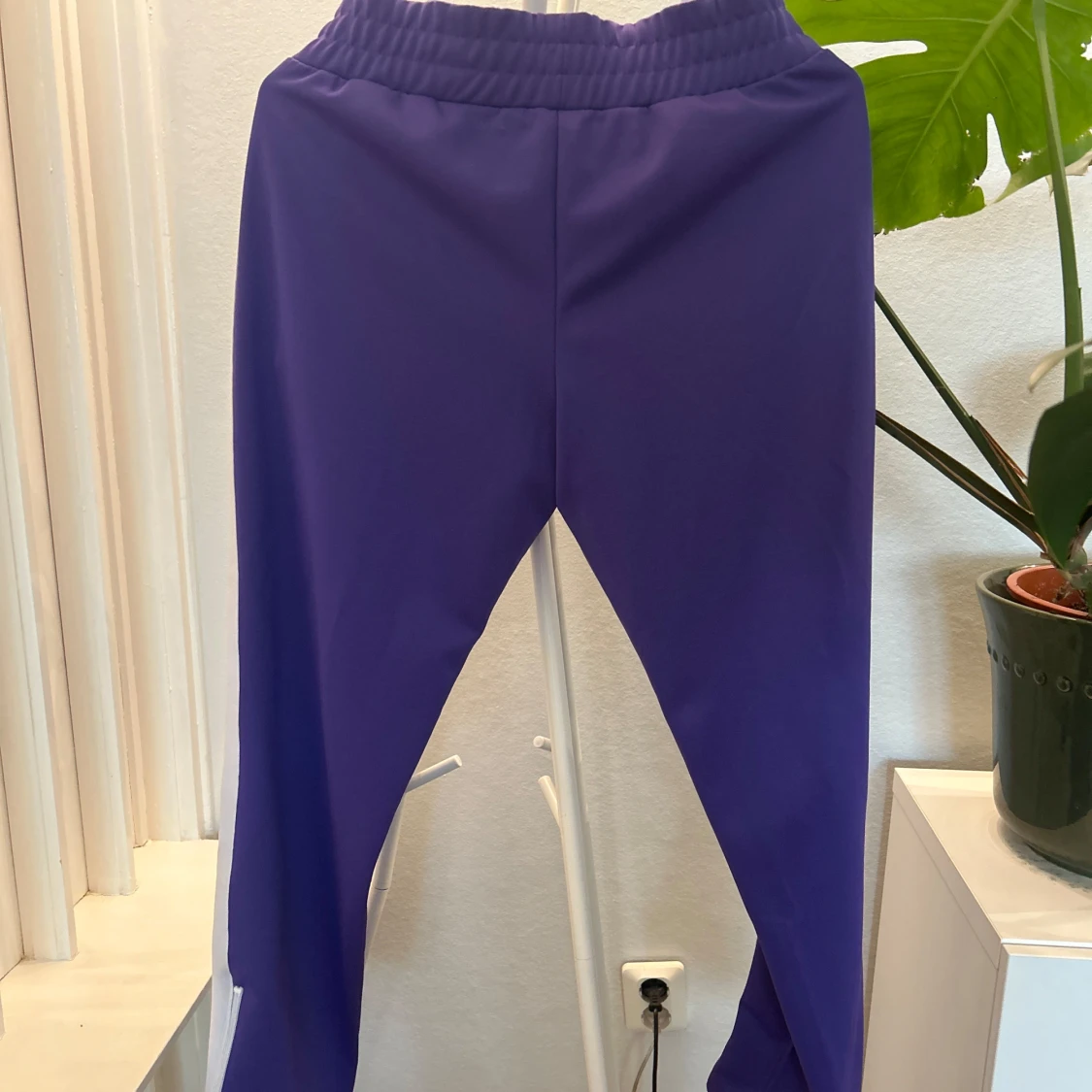 Lila tracksuit pants från Palm Angels - 1