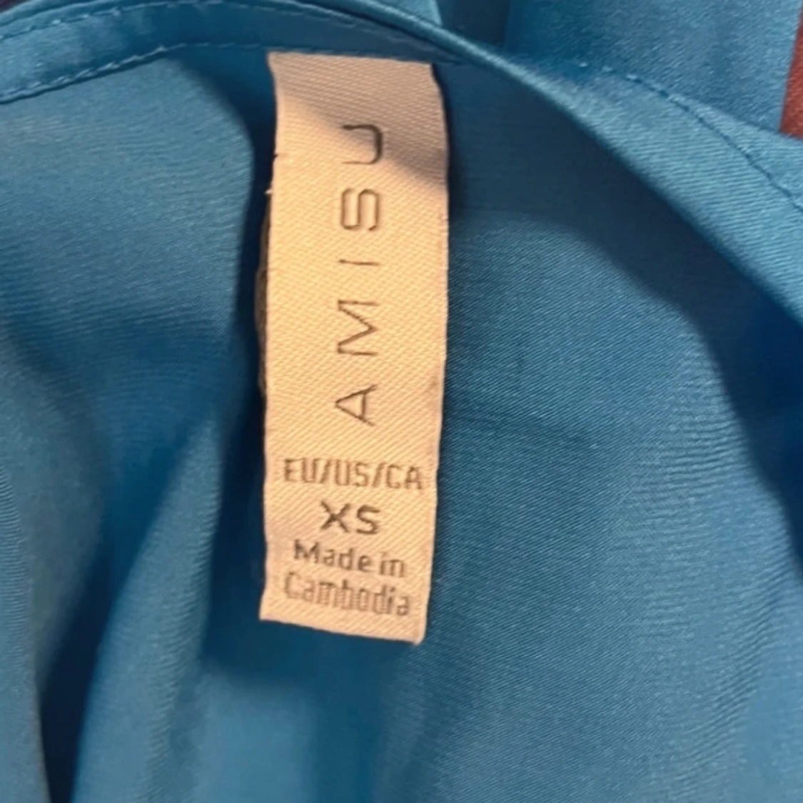 Blå croppad blus från Amisu - 2