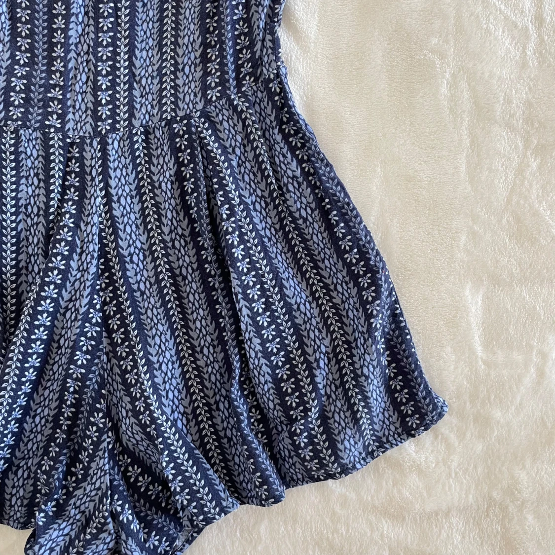 Bluesteel blå mönstrad playsuit med smala axelband - 3