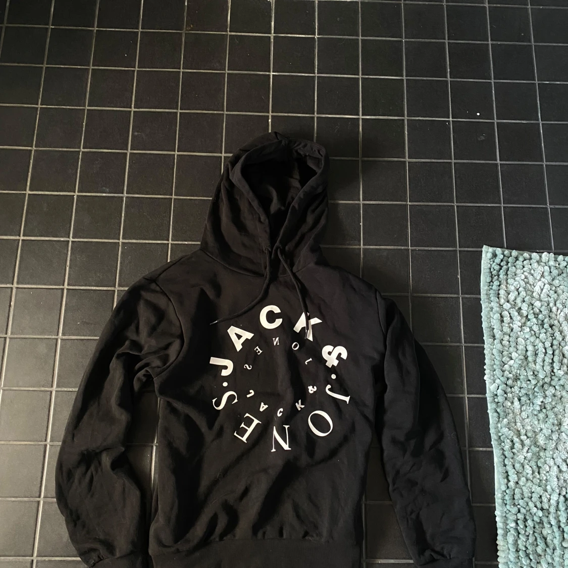 Svart hoodie från Jack & Jones