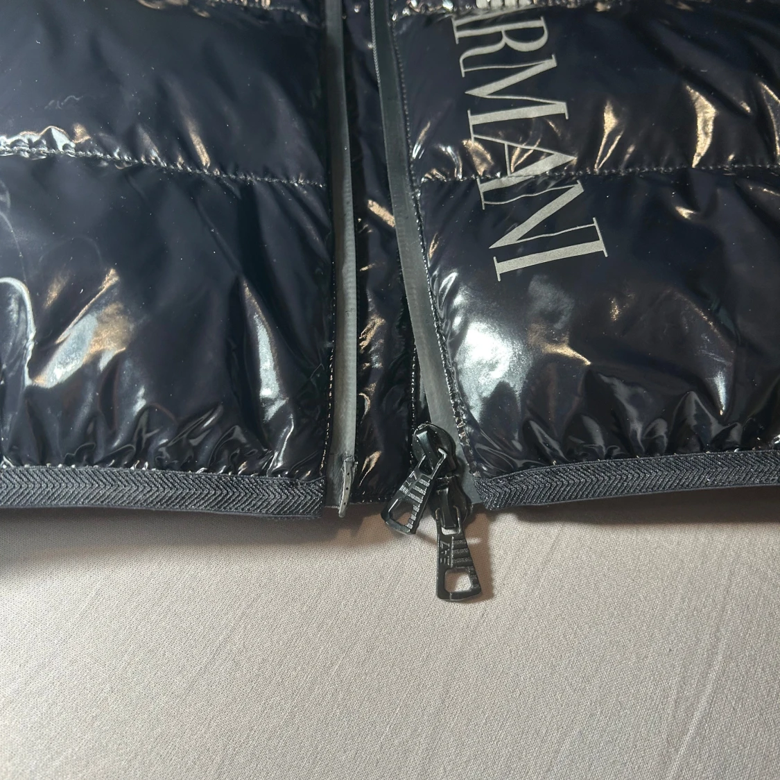 Svart EA7 jacka  - 1