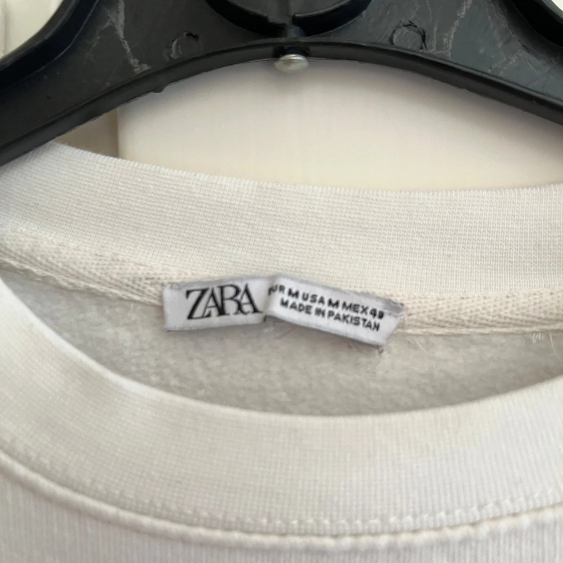 Vit sweatshirt från Zara - 2