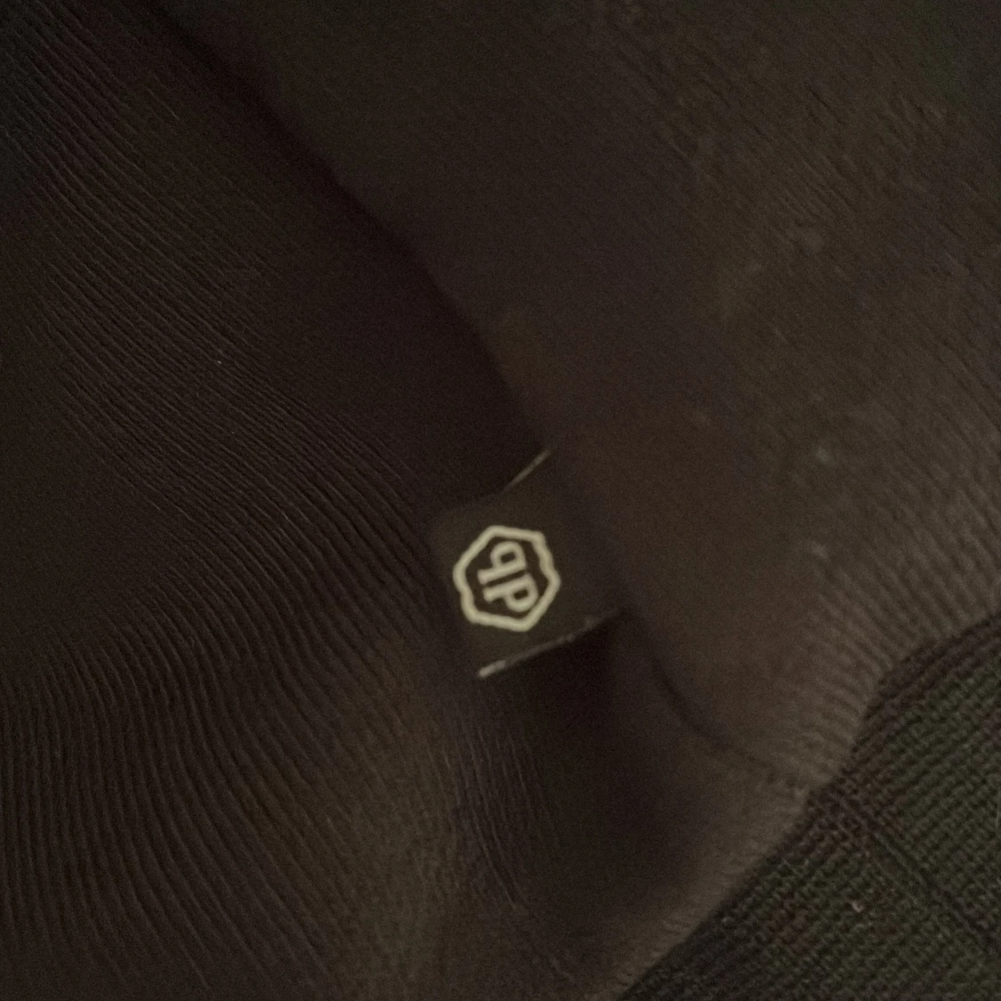 Svart sweatshirt från Philipp Plein Junior med dödskalle MÖTS UPP I GBG  - 4