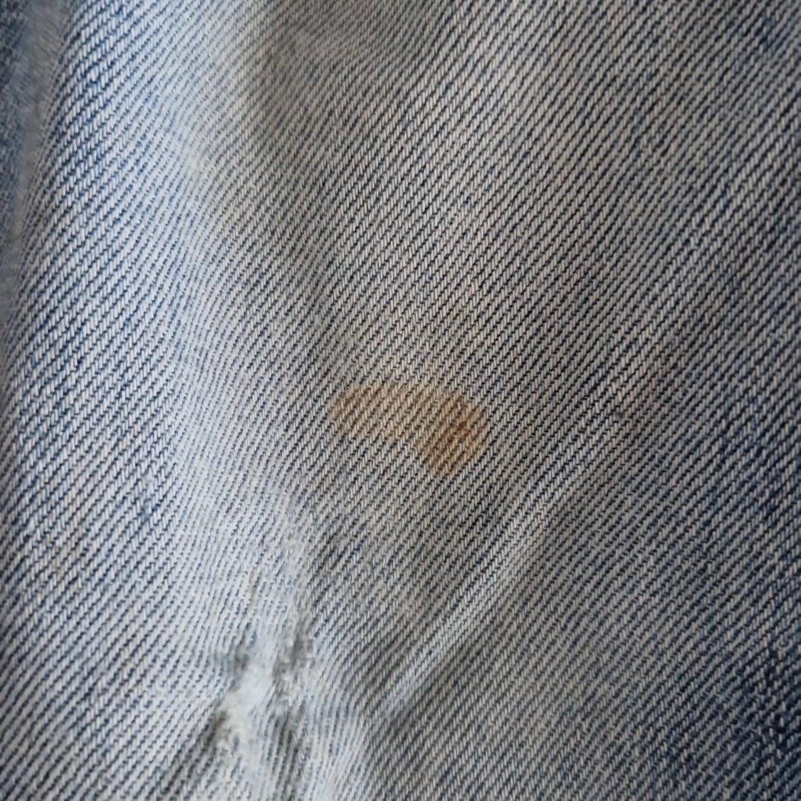 Blå bootcut jeans med slitning - 4