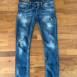 Dondup jeans  - Modell: George. Storlek 30