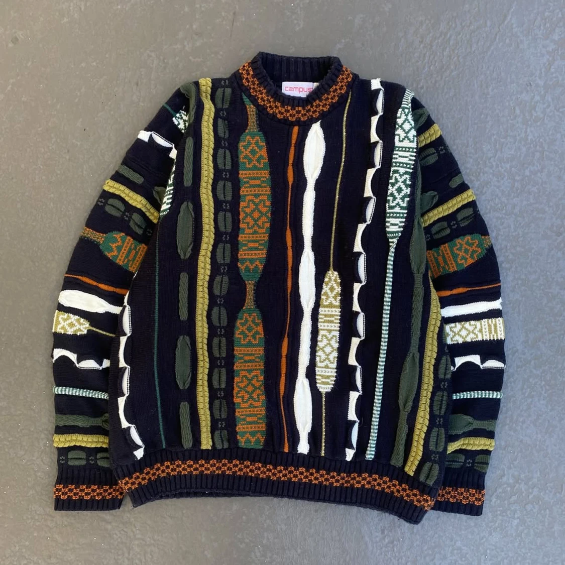 Mönstrad stickad tröja från Campus XL