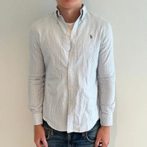 Ralph lauren skjorta - Köp sker via vår hemsida - ricodelluxury.com