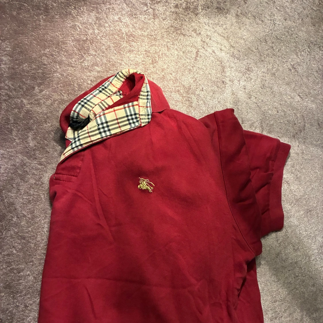 Röd Burberry t-shirt med rutigt krage - 3