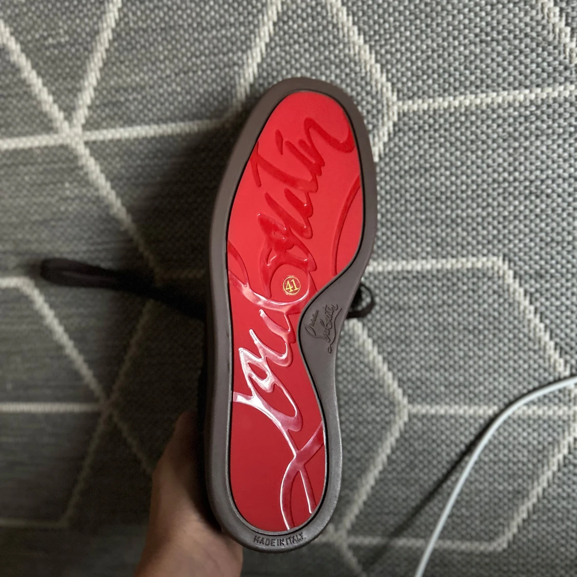  unika bruna sneakers från Louboutin - 2