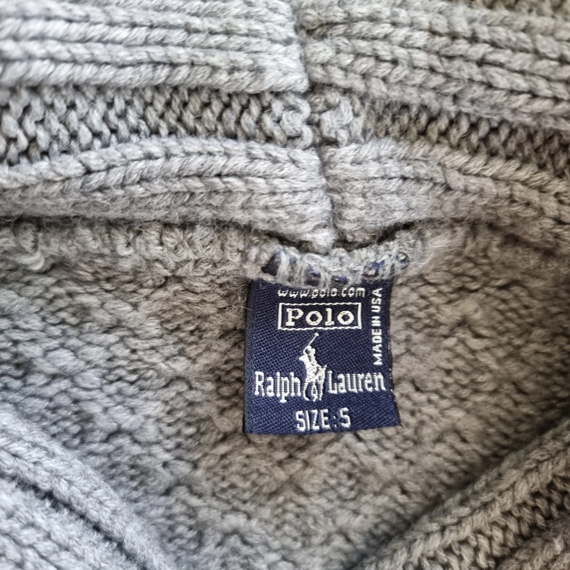 Grå stickad tröja från Polo Ralph Lauren - 1