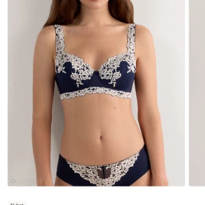Intimissimi bh  - Super fin bh från intimissimi. Säljer då det är fel storlek, inga defekter!! Nypris är 519 kr