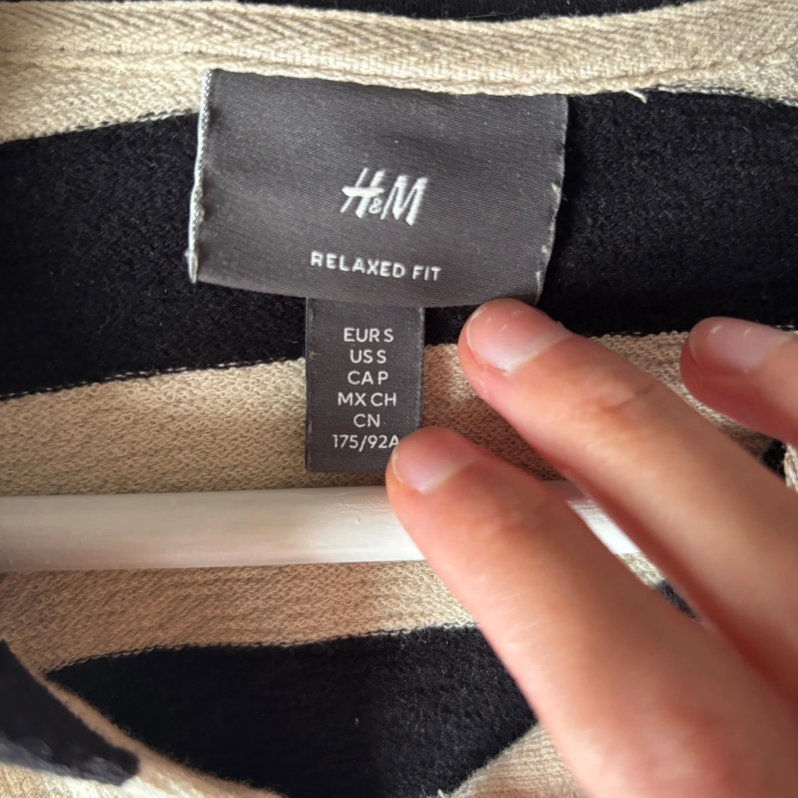 Randig pikétröja från H&M, svart/vit - 2