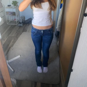 Vintage jeans - Ett par skit snygga vintage jeans köpta second hand i polen 