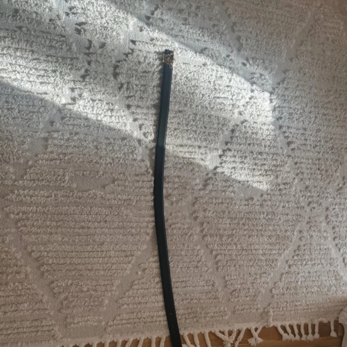 Svart skärp från Versace med guldspänne - 1